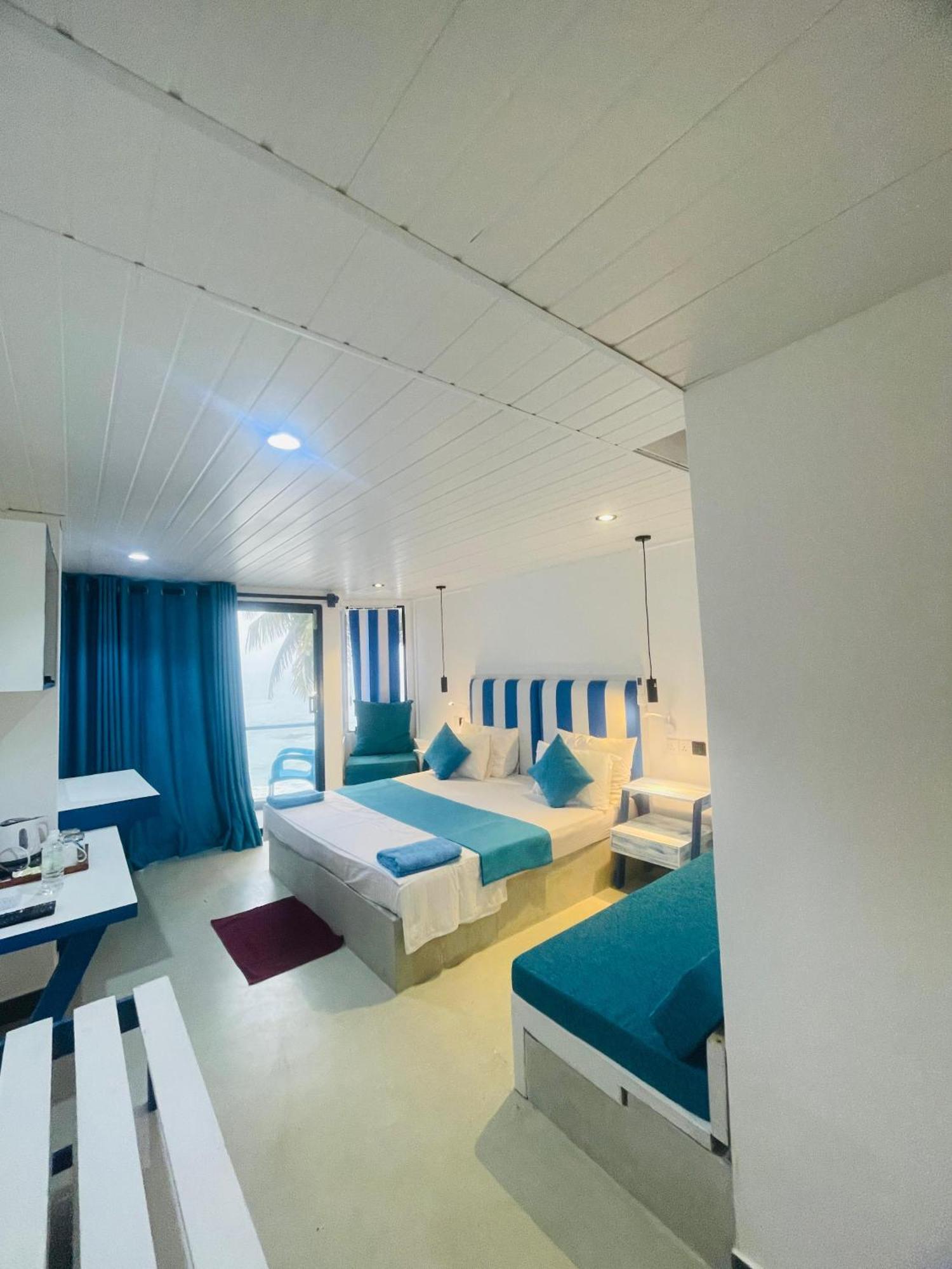 Suncoast Beach Hotel Mirissa Extérieur photo