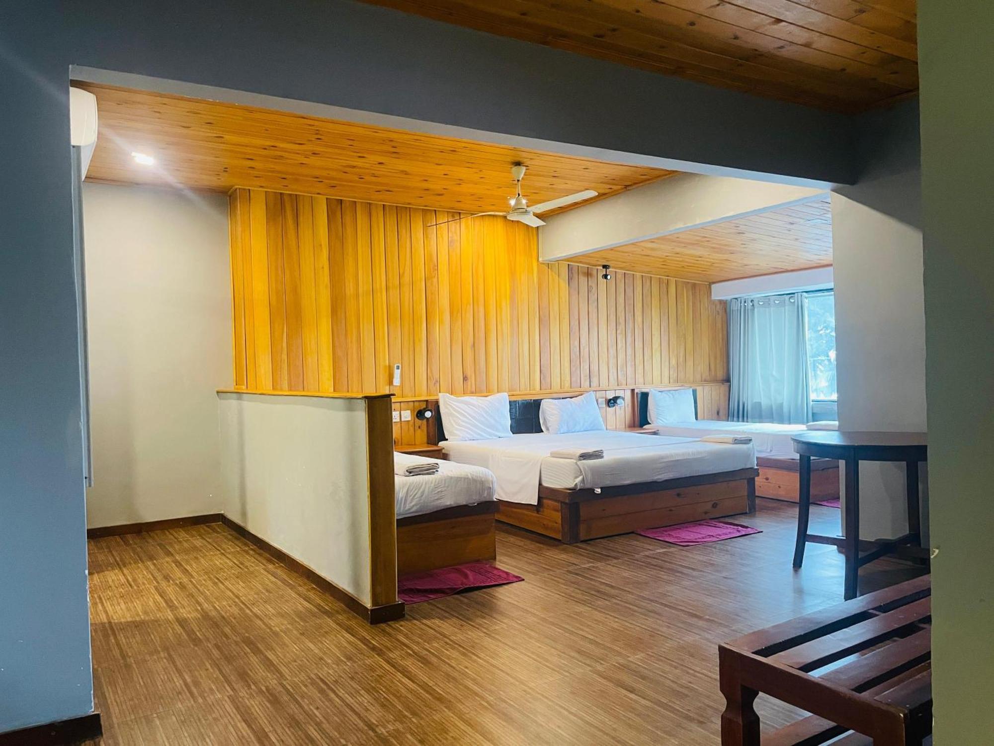 Suncoast Beach Hotel Mirissa Extérieur photo