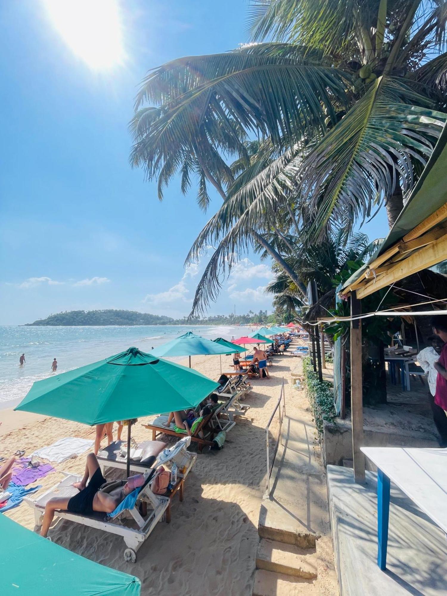 Suncoast Beach Hotel Mirissa Extérieur photo